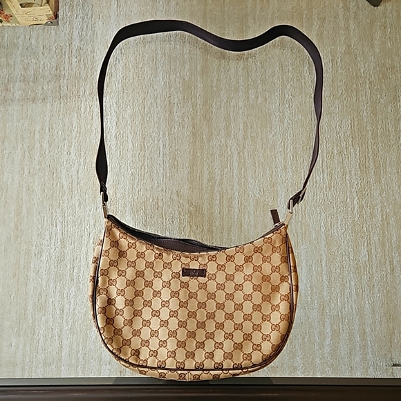 Gucci Handbags - Gucci round messenger Original GG canvas